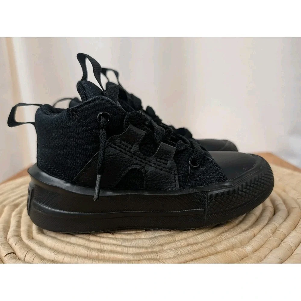Converse All Star Childs Size 9 Sneakers Shoes Black Lace Up Athletic Walking